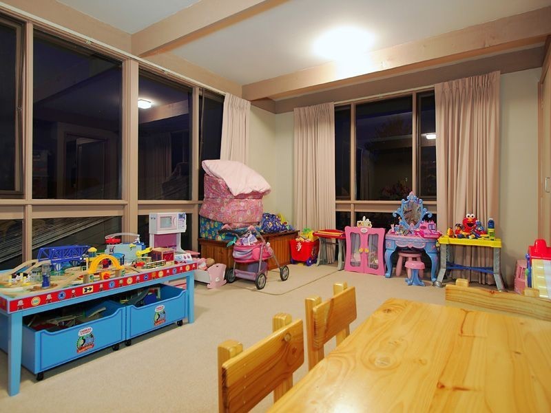 51 Glen Tower Drive, Glen Waverley VIC 3150