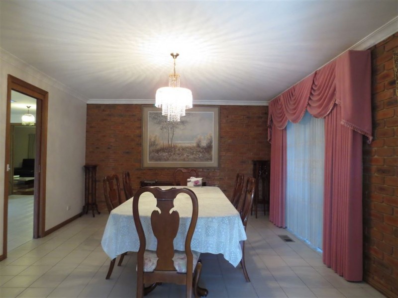 32 Remington Drive,, Glen Waverley VIC 3150