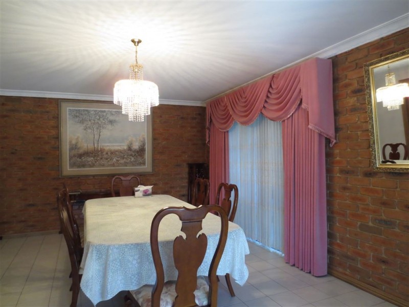 32 Remington Drive,, Glen Waverley VIC 3150