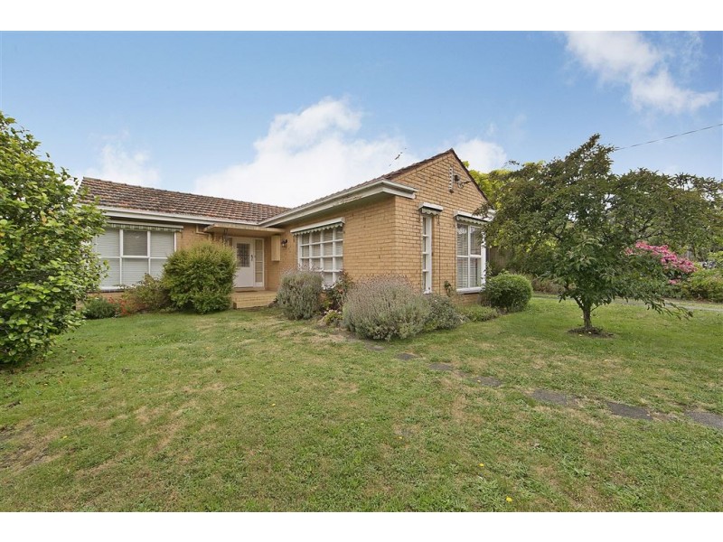 21 Avondale Grove, Mount Waverley VIC 3149