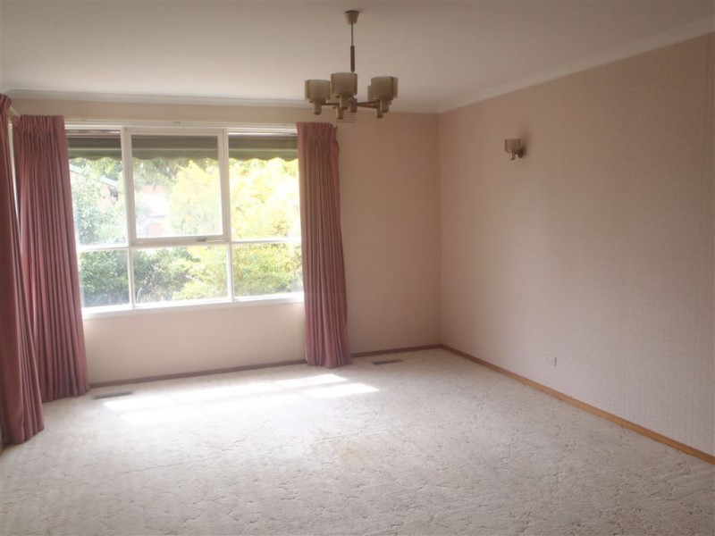 5 Burramine Road, Glen Waverley VIC 3150