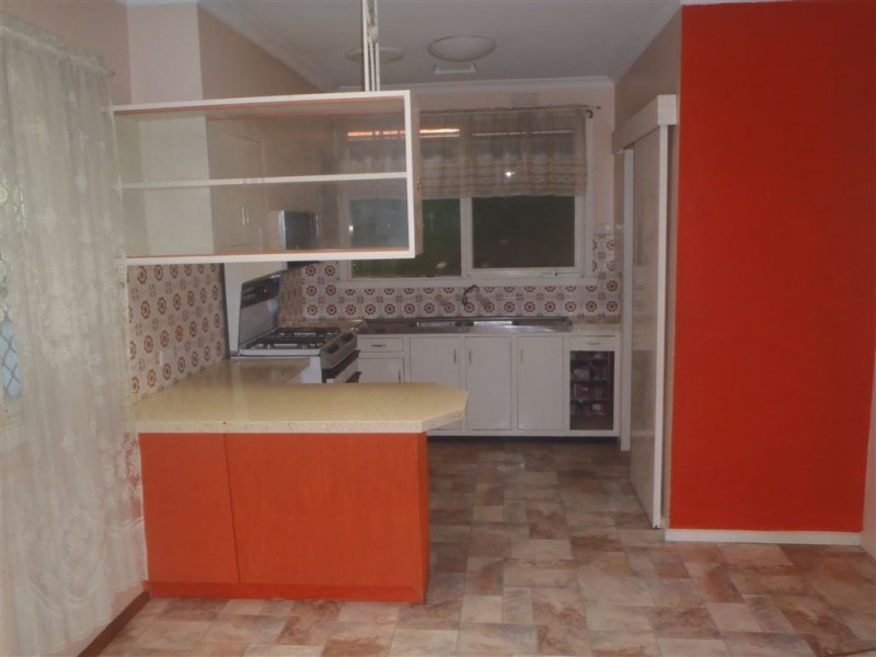 5 Burramine Road, Glen Waverley VIC 3150