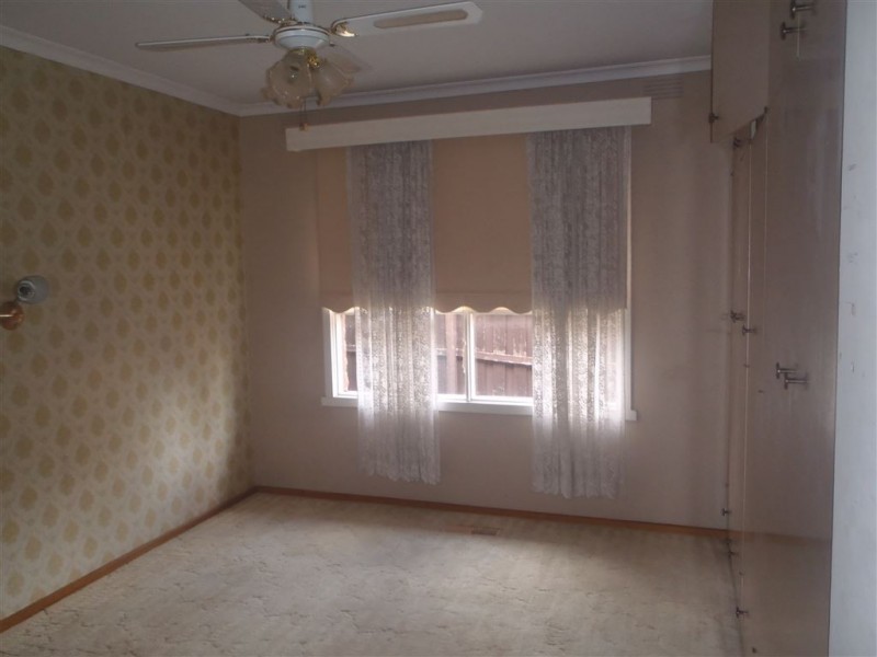 5 Burramine Road, Glen Waverley VIC 3150