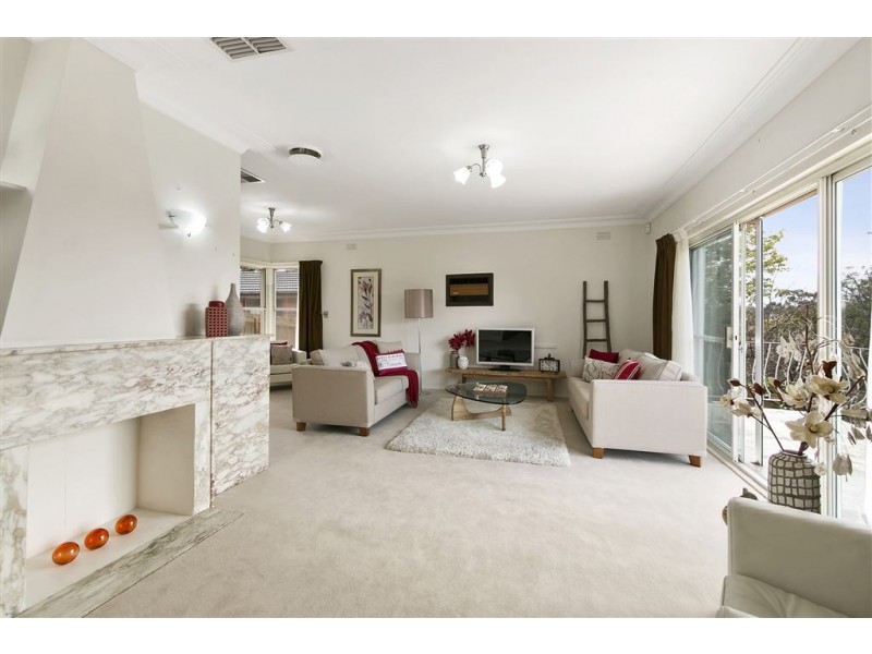 9 Ivanhoe Street, Glen Waverley VIC 3150