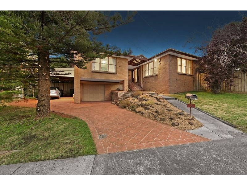 8 Wagstaff Street, Mount Waverley VIC 3149
