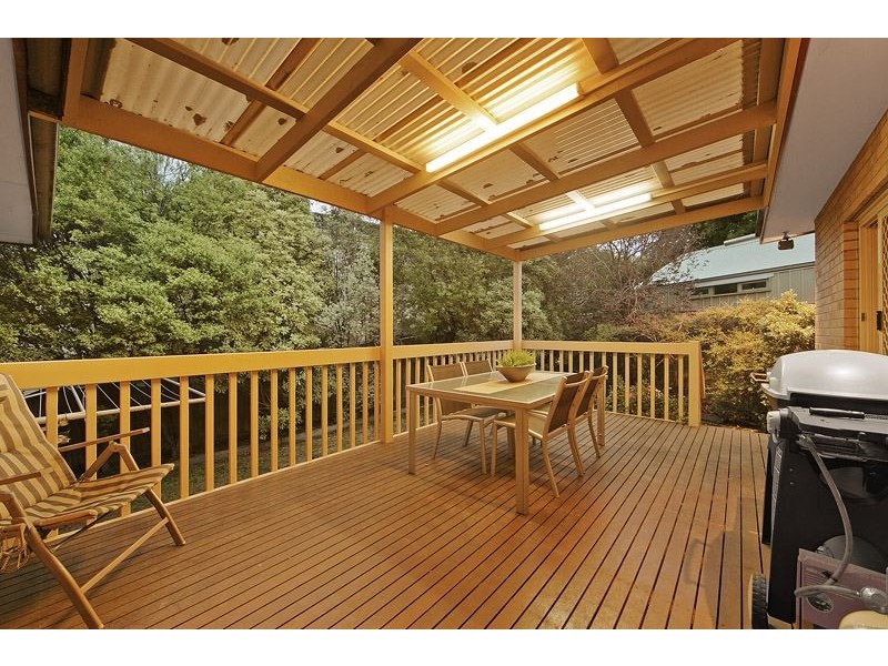 8 Wagstaff Street, Mount Waverley VIC 3149