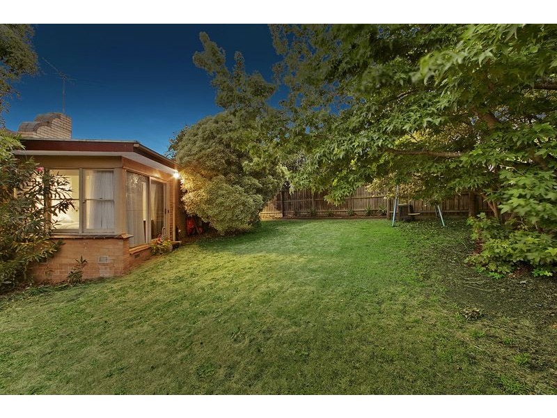 8 Wagstaff Street, Mount Waverley VIC 3149