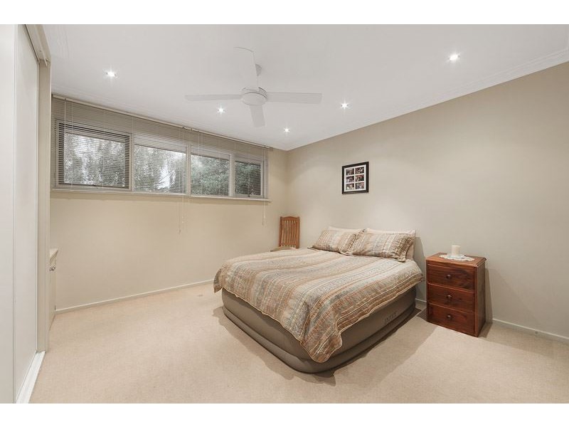 8 Wagstaff Street, Mount Waverley VIC 3149
