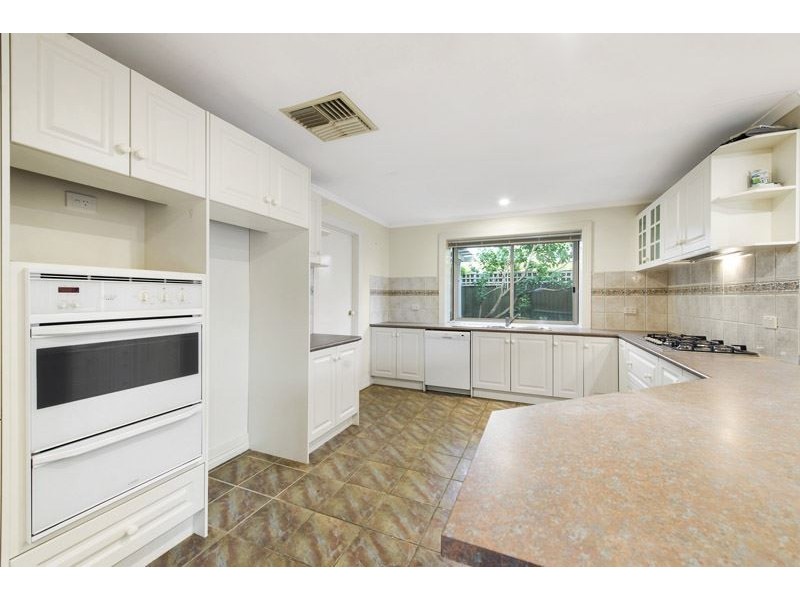 1 Adams Avenue, Glen Waverley VIC 3150