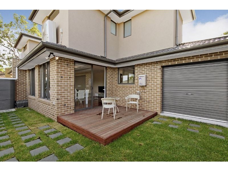 8C Martin Place, Glen Waverley VIC 3150