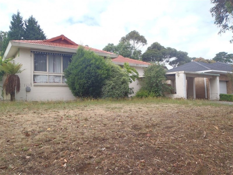 11 Chartwell Drive, Wantirna VIC 3152