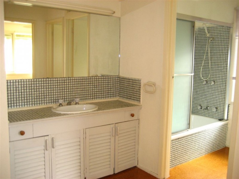 11 Chartwell Drive, Wantirna VIC 3152