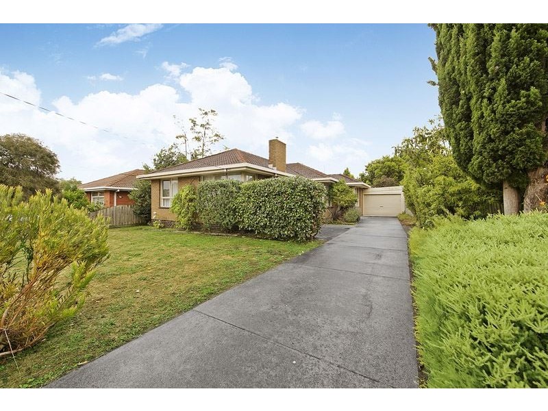 17 Cooper Avenue, Glen Waverley VIC 3150