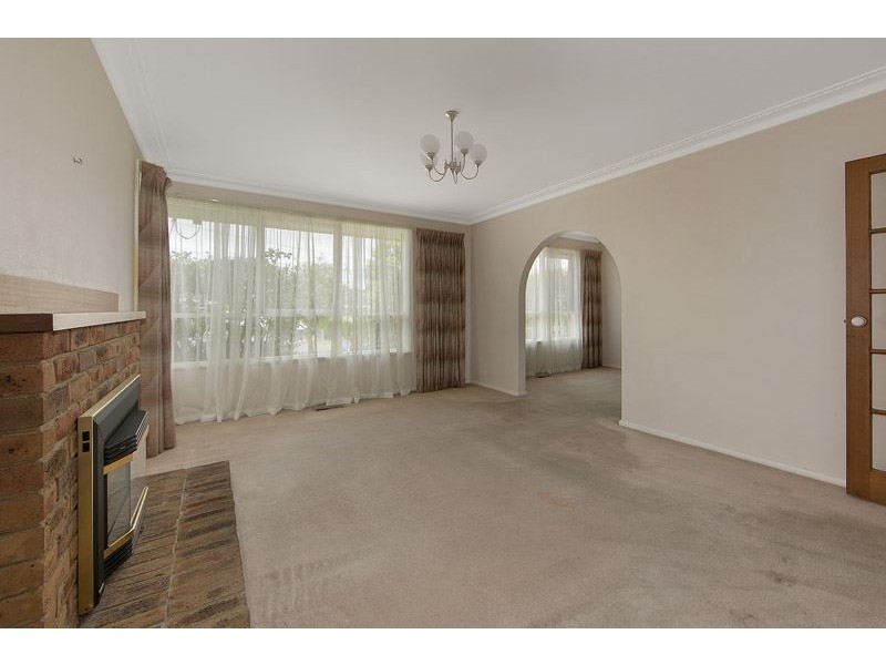 17 Cooper Avenue, Glen Waverley VIC 3150