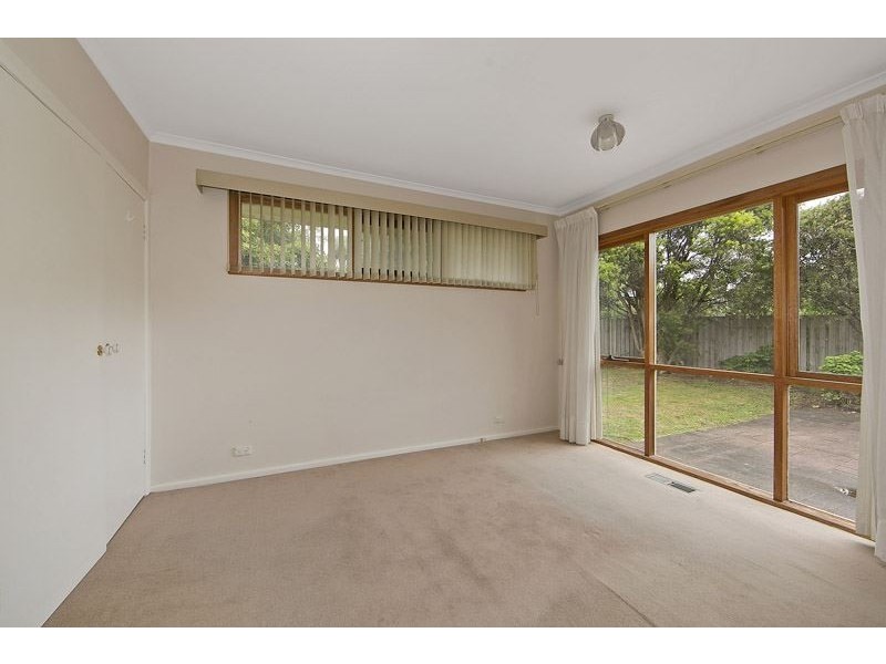 17 Cooper Avenue, Glen Waverley VIC 3150