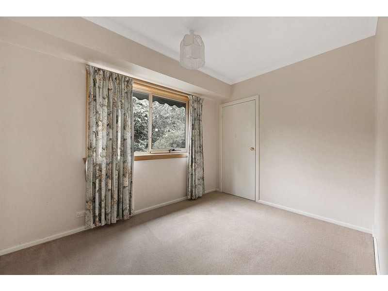 17 Cooper Avenue, Glen Waverley VIC 3150