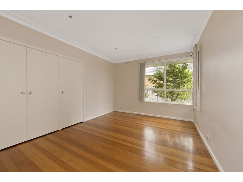 17 Cooper Avenue, Glen Waverley VIC 3150