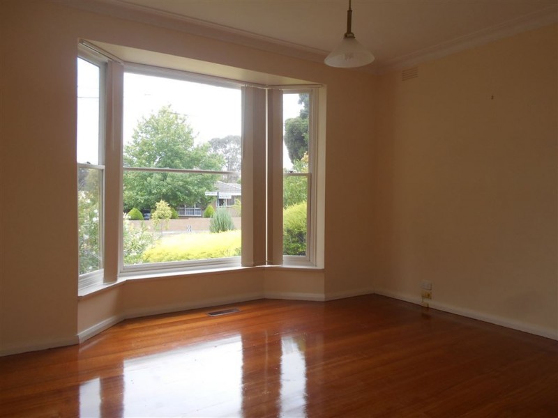 5 Brentwood Drive, Glen Waverley VIC 3150