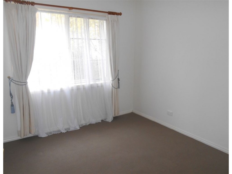 2/60 Avendon Boulevard, Glen Waverley VIC 3150