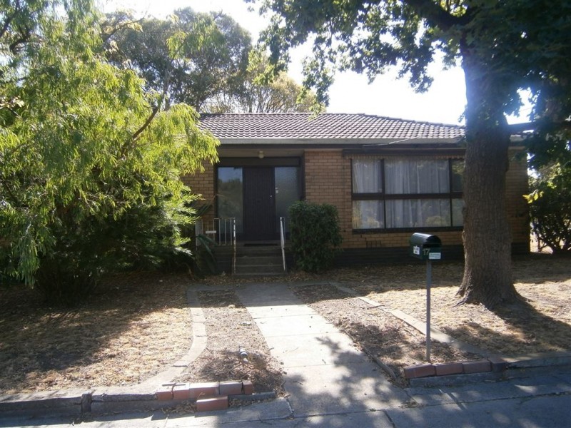 17 Brentwood Drive, Glen Waverley VIC 3150