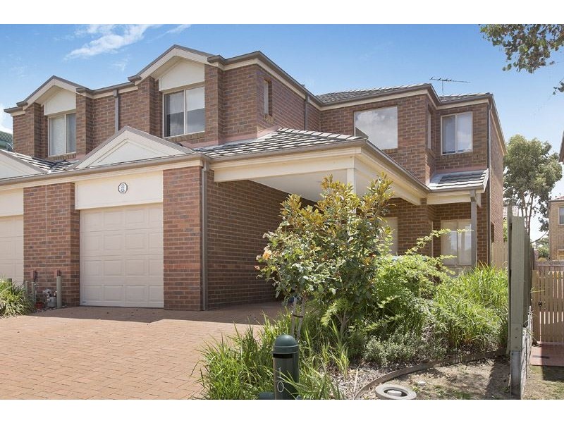 10 Cardwell Court, Ferntree Gully VIC 3156