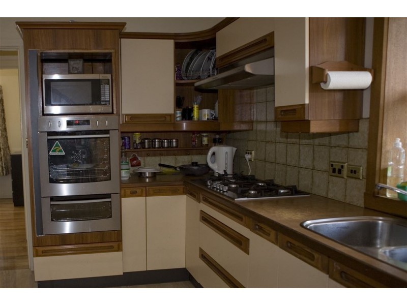 19 Damon Road, Mount Waverley VIC 3149