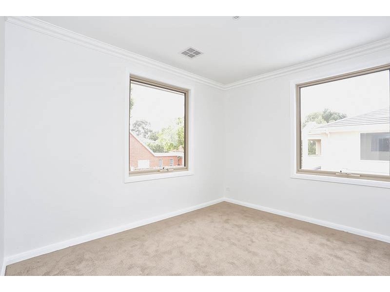 1/11 Glen Road, Glen Waverley VIC 3150