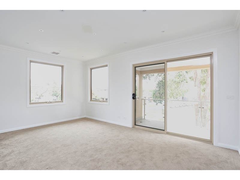 1/11 Glen Road, Glen Waverley VIC 3150
