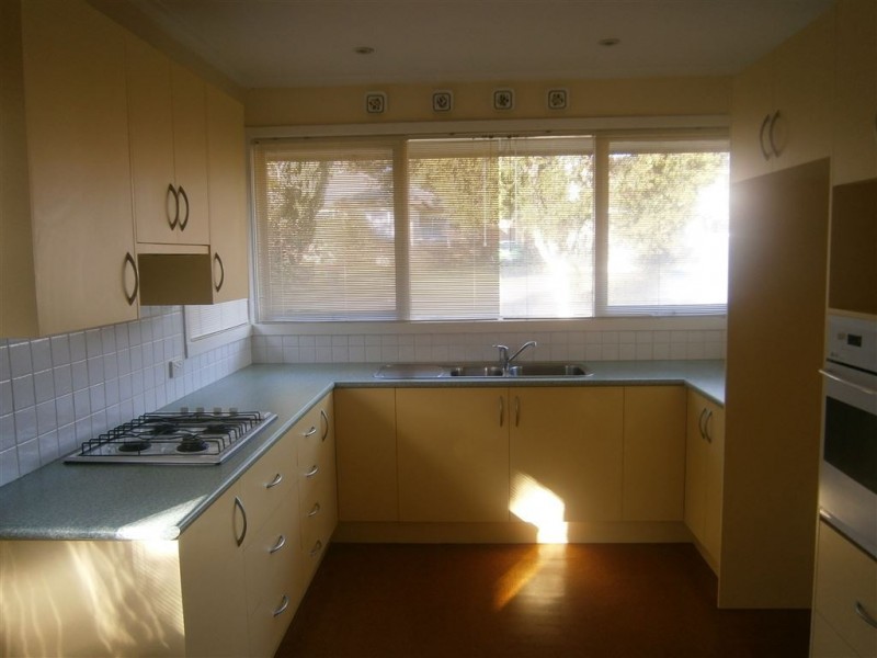 49 Garrisson Drive, Glen Waverley VIC 3150