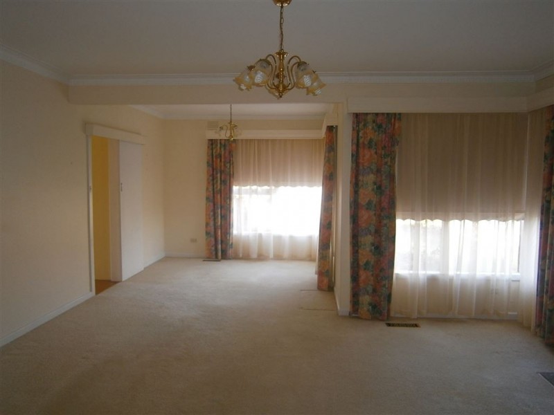 49 Garrisson Drive, Glen Waverley VIC 3150