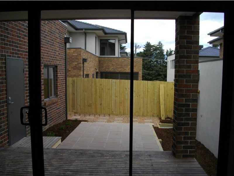 9/104-106 Terrara Road, Vermont South VIC 3133