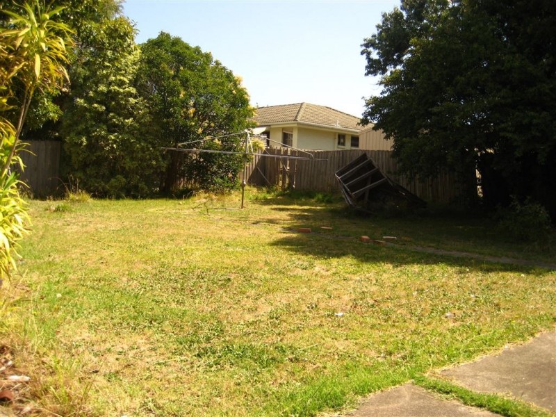 12 Savige Ave, Mount Waverley VIC 3149