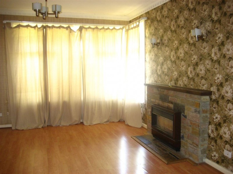 12 Savige Ave, Mount Waverley VIC 3149