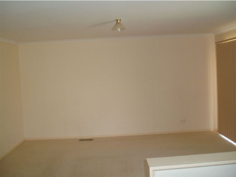 8 Bithel Street, Glen Waverley VIC 3150