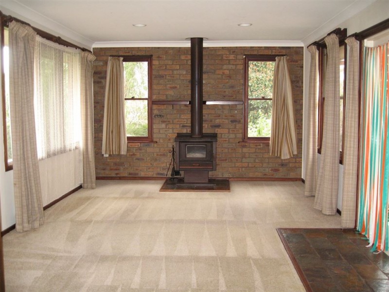 16 Plymouth Street, Glen Waverley VIC 3150