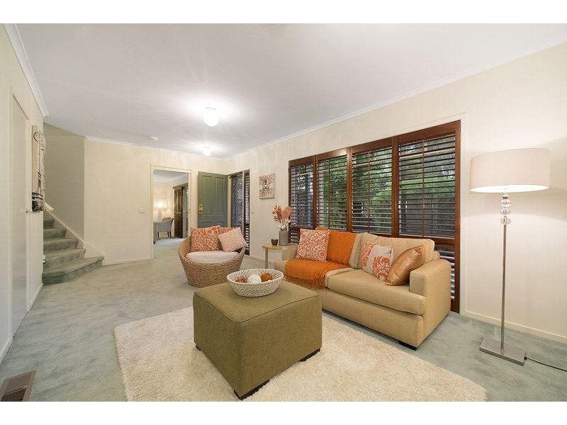 1/10 Chivers Avenue, Glen Waverley VIC 3150