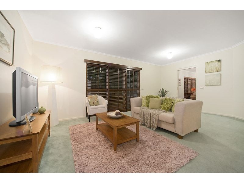 1/10 Chivers Avenue, Glen Waverley VIC 3150