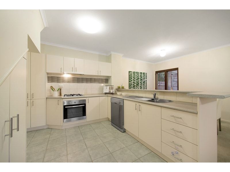 1/10 Chivers Avenue, Glen Waverley VIC 3150