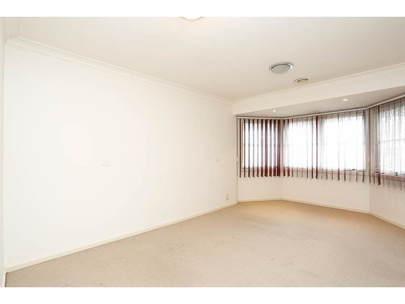 35 Kierens Way, Chadstone VIC 3148