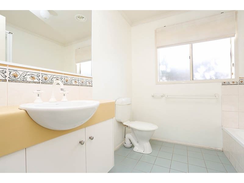 12 Peppermint Grove, Box Hill South VIC 3128
