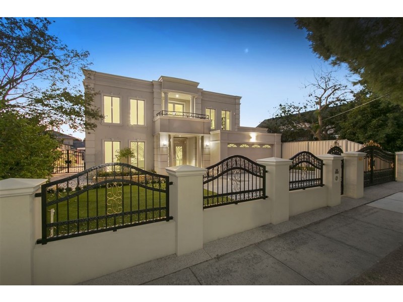 17 Myrtle Street, Glen Waverley VIC 3150