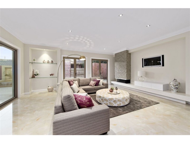 17 Myrtle Street, Glen Waverley VIC 3150