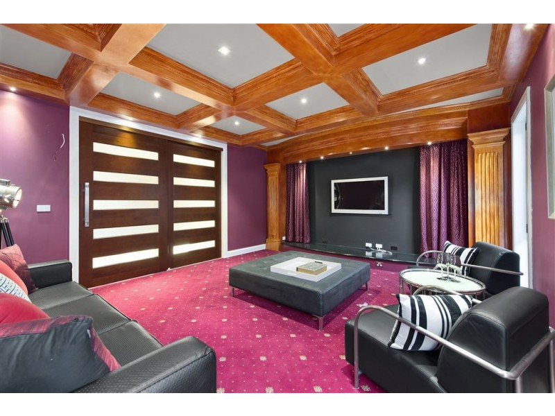 17 Myrtle Street, Glen Waverley VIC 3150