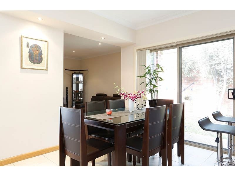 2/6 Ingram Avenue, Glen Waverley VIC 3150