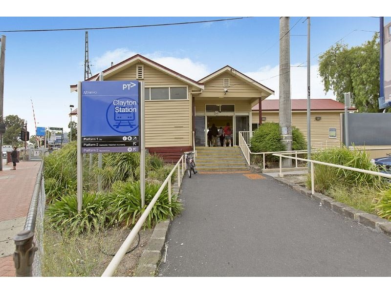 30 Main Road, Clayton South VIC 3169