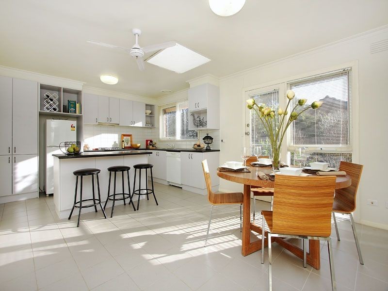 9 Chandler Road, Glen Waverley VIC 3150