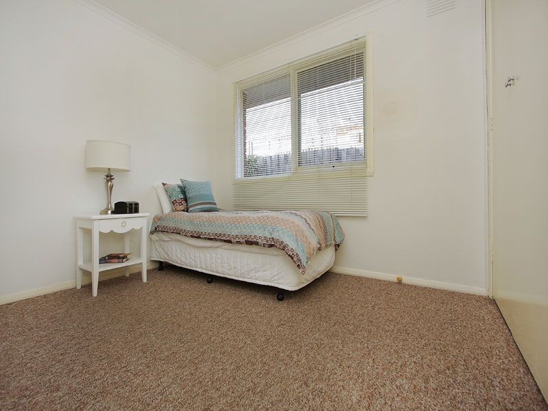 9 Chandler Road, Glen Waverley VIC 3150