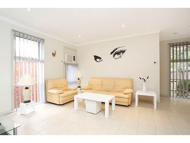 2/24 Tobias Avenue, Glen Waverley VIC 3150