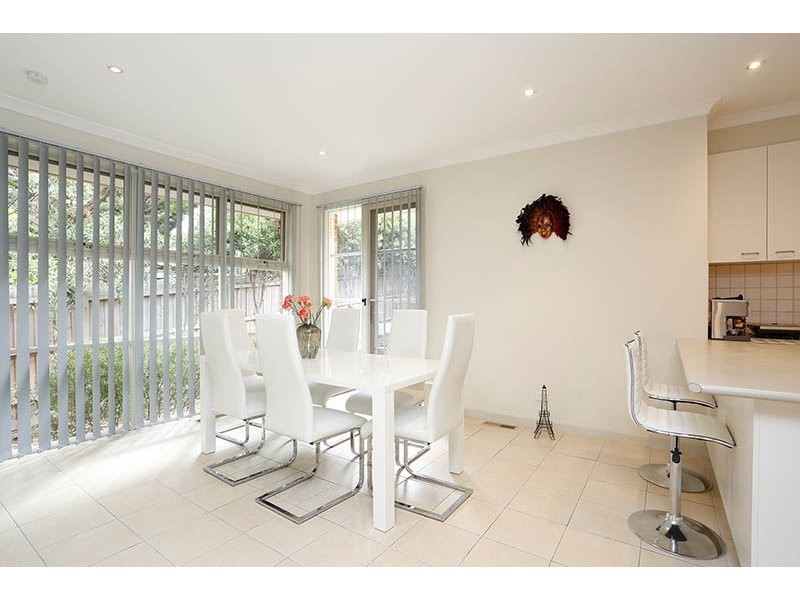 2/24 Tobias Avenue, Glen Waverley VIC 3150