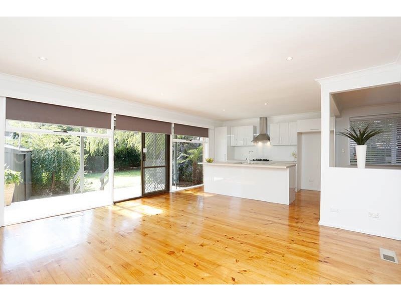 35 Bursaria Ave, Ferntree Gully VIC 3156